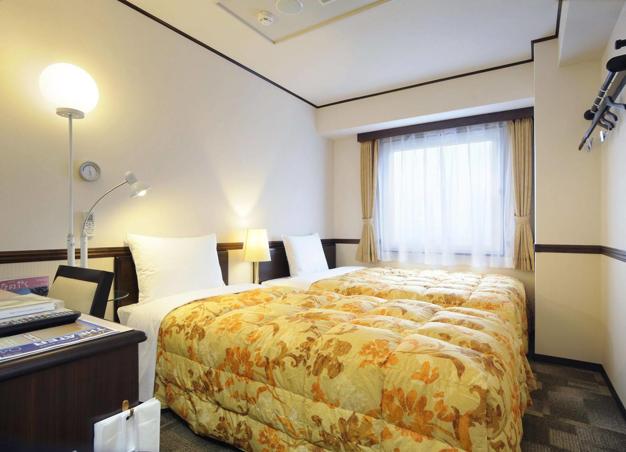 Toyoko Inn Fujisan Numazu Eki Kita Guchi No 2 Esterno foto